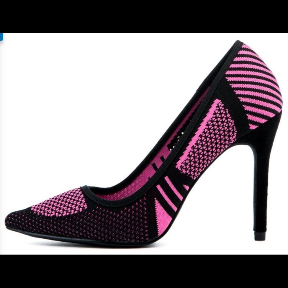 Brand new Pink and black heel🖤💗